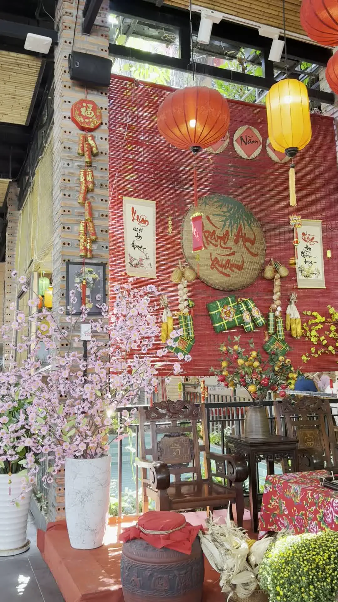 Chúc Mừng Năm Mới (明けましておめでとうございます)。Phúc (福)