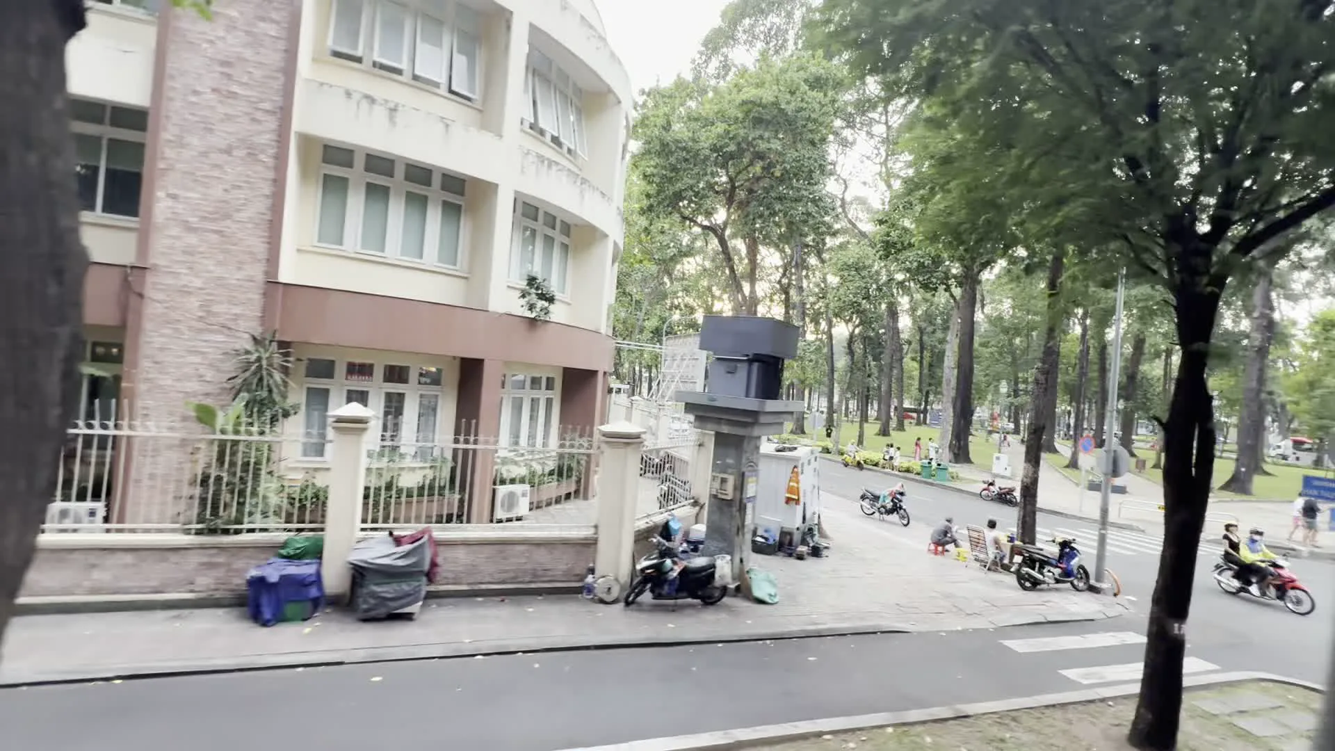 Công viên 30-4 (4月30日公園、サイゴン解放記念公園)