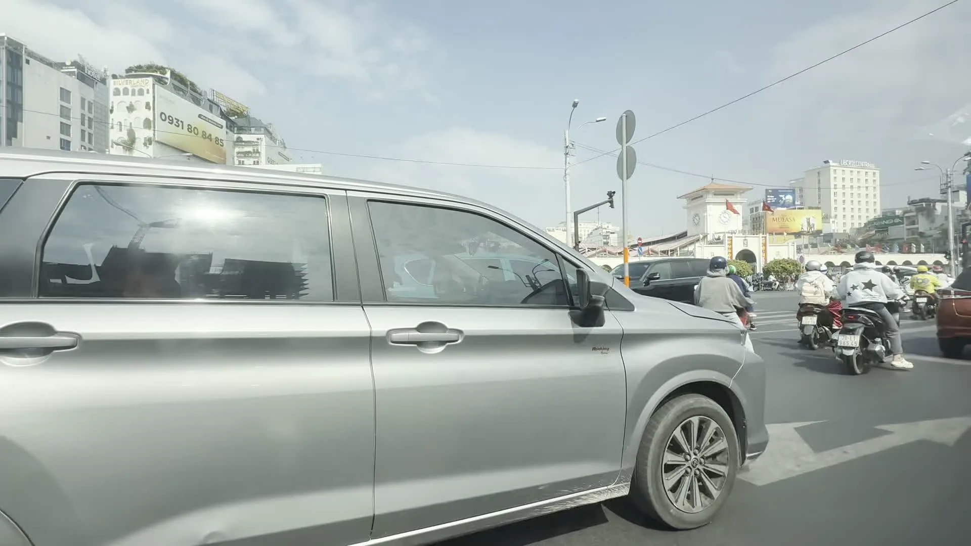 Chợ Bến Thành（ベンタイン市場）