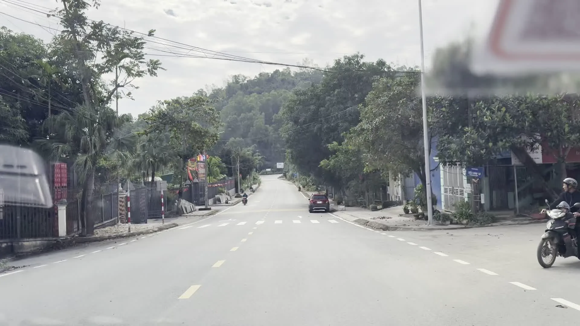 ĐÁ MỸ NGHỆ（美術石材店の看板）