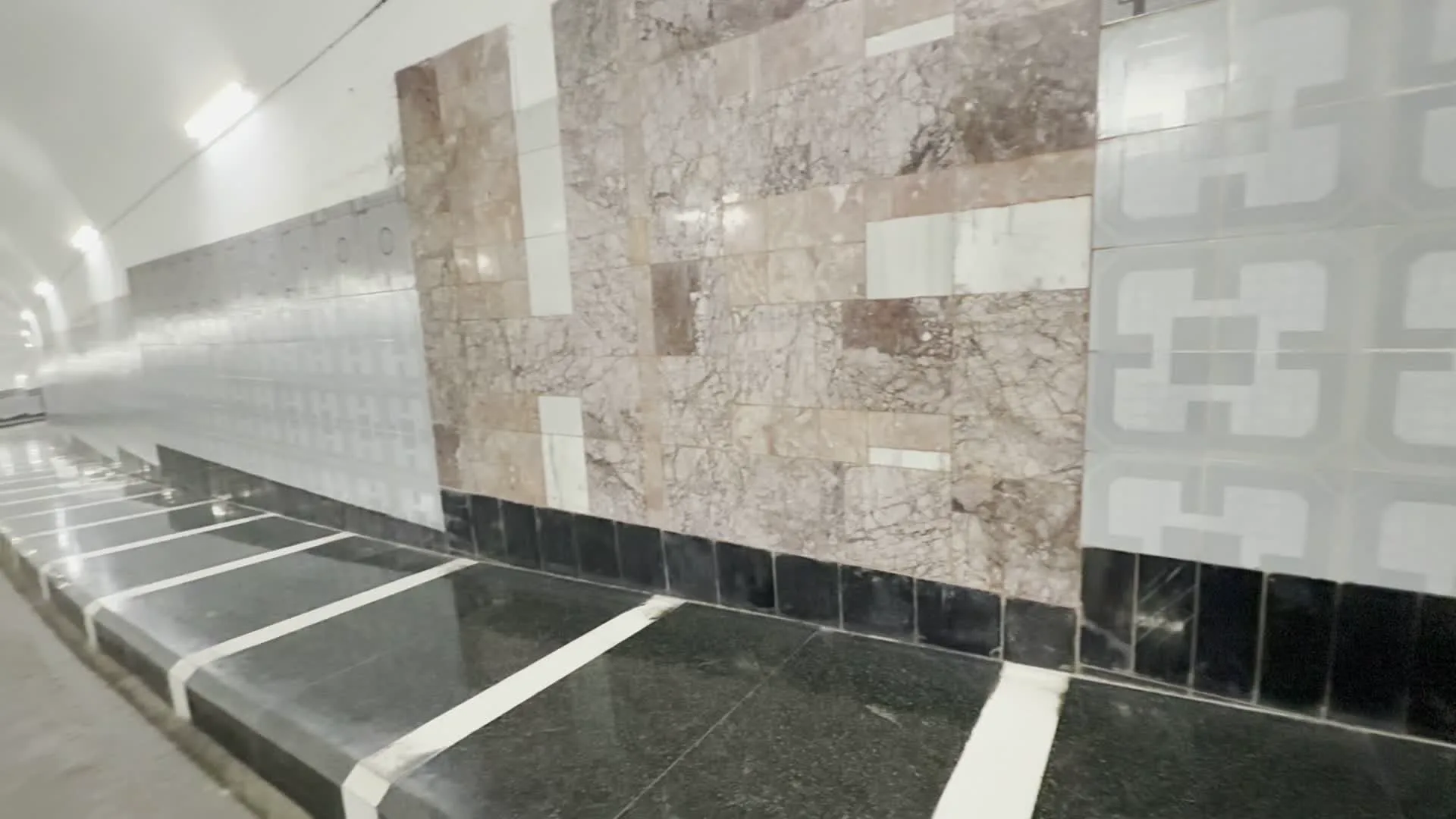 Nhà máy thủy điện Hòa Bình（ホアビン水力発電所）