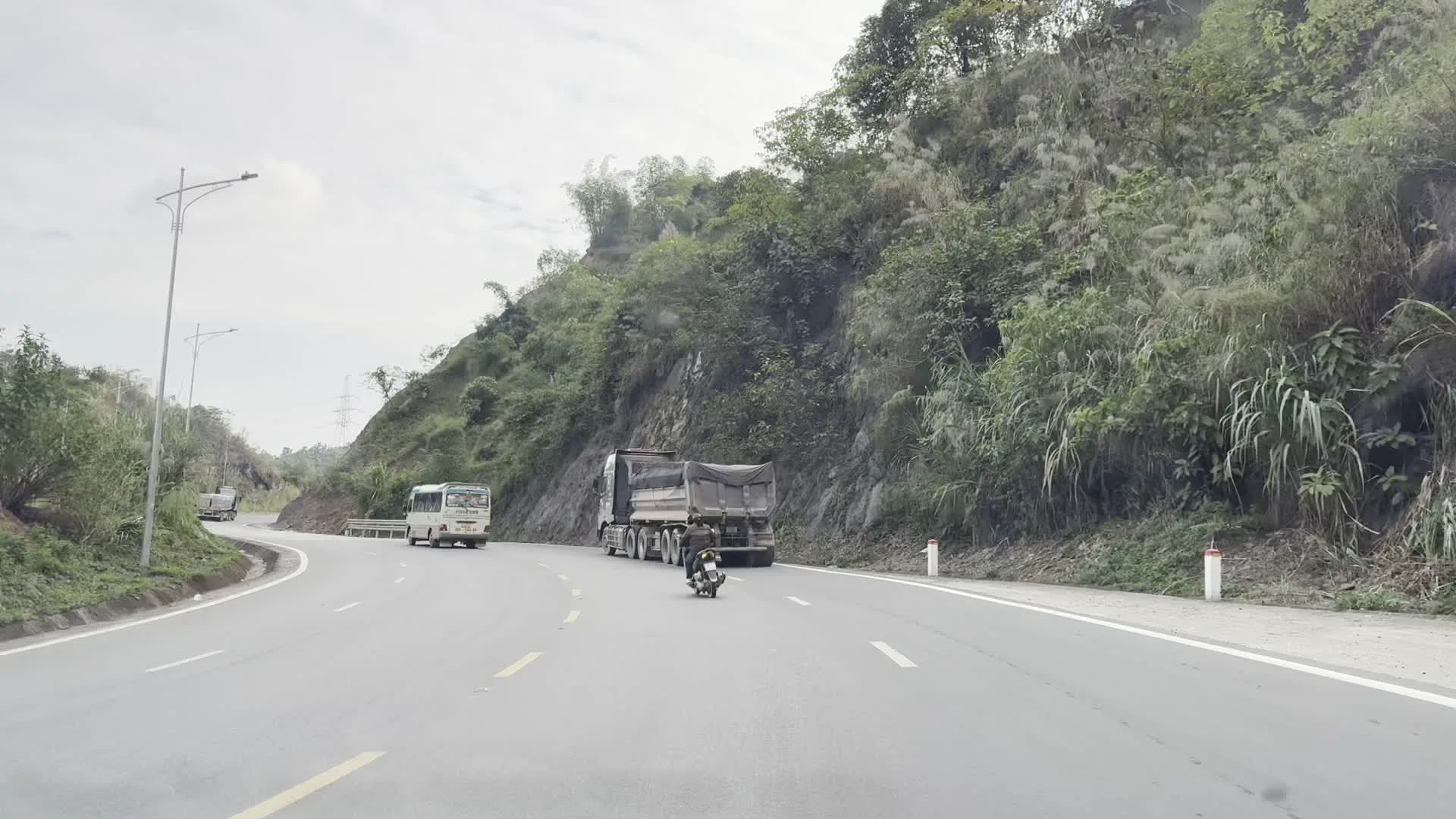 29B - 603.89（ハノイ市登録車両のナンバープレート）