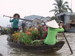 Chợ nổi Cần Thơ (カントーの水上マーケット)