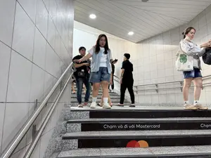 Ga Bến Thành（ベンタイン駅）