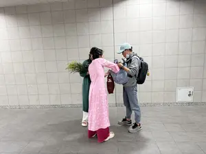 Đường hầm đi bộ Ga Bến Thành（ベンタイン駅の地下道）