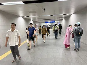 Đường hầm đi bộ Ga Bến Thành（ベンタイン駅の地下道）