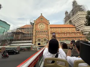 [PRIVATE] Nhà thờ Đức Bà Sài Gòn（大聖堂）