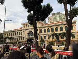 Bưu điện Trung tâm Sài Gòn（サイゴン中央郵便局）