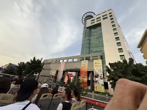 HTV GIẢI LÂN SƯ RỒNG QUỐC TẾ CÚP CHỢ LỚN TRỌN VẸN TRÊN Mái ấm gia đình Việt 20G20 THỨ 6 TRÊN KÊNH HTV 19:00 CHỦ NHẬT NGÀY 12.01.2025 THI WWW.MAIAMGIADINHVIET.VN 090 764 6600。（日本語訳）。HTV 国際獅子龍舞大会 チョロンカップ 「ベトナムの温かい家庭」にて全編放送 金曜日 20時20分 HTVチャンネルにて 2025年1月12日 日曜日 19:00 大会 WWW.MAIAMGIADINHVIET.VN 090 764 6600