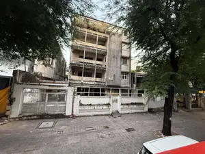 PHỞ TƯ。（日本語訳）。フォー・トゥー