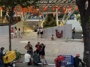 Đường hầm đi bộ Nguyễn Huệ（グエンフエ通り歩行者用地下道）