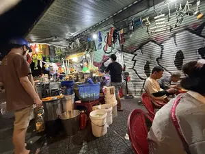 CƠM CHIÊN ĐỈNH NGA 10K 0909 8031 81。（日本語訳）。ディンガー・チャーハン 10K 0909 8031 81