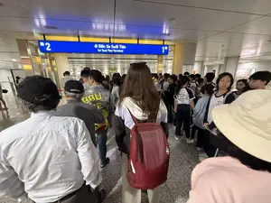 2。đi Bến Xe Suối Tiên。1。TRUNG HỌC CƠ SỞ。LUYỆN VĂN PHÚ。QUẬN 11。（日本語訳）。2。スオイティエンバスターミナル行き。1。中学校。LUYỆN VĂN PHÚ。11区