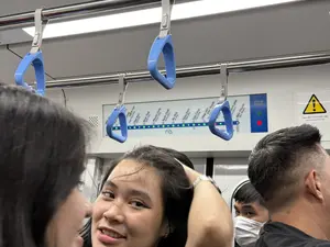 Sơ đồ tuyến Metro số 1, Bến Thành - Suối Tiên（ホーチミンメトロ1号線、ベンタイン～スイティエン線の車内路線図）