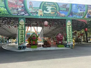 Khu du lịch Văn hóa Suối Tiên / HÀNH TRÌNH 30 NĂM（スイティエン公園 / 30年の旅路・記念ゲート）