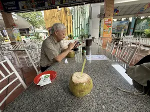 Khu Du lịch Văn hóa Suối Tiên（スイティエン公園）