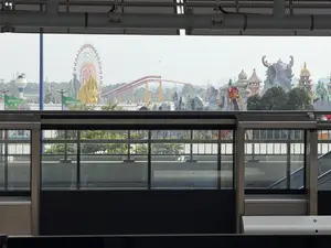 Suối Tiên。LÂU ĐÀI PHÁP THUẬT。（日本語訳）。仙女の泉。魔法の城