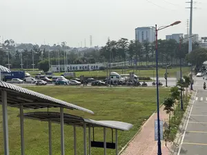 THÀNH PHỐ HỒ CHÍ MINH。KHU CÔNG NGHỆ CAO。HUTECH。（日本語訳）。ホーチミン市。ハイテクパーク。HUTECH