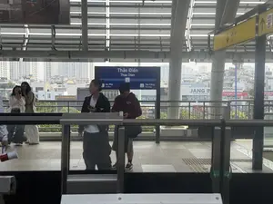 metro miễn phí。Thảo Điền。An Phú。Tân Cảng。Lối ra。HỦ TIẾU NAM VANG。BẢO VỆ。c Công nghệ của。TỔNG ĐẠI LÝ。（日本語訳）。無料メトロ。タオディエン。アンフー。タンカン。出口。フーティウ・ナムヴァン。警備員。〜の技術。総代理店