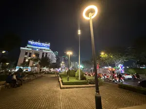 Công viên Bến Bạch Đằng / Tòa nhà Mê Linh Point (Hyosung)（バクダン埠頭公園 / メリンポイントタワー（ヒョースン）