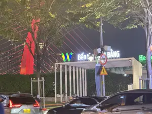 Bến tàu BẠCH ĐẰNG BÃI GỬI XE 51K 032.19。（日本語訳）。バクダン船着き場 駐車場 51K 032.19