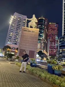 [PRIVATE] Tượng Trần Hưng Đạo（チャン・フン・ダオ像）