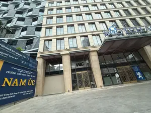 Trường Quốc tế Nam Úc (UTS) / Somerset（南オーストラリア国際学校 UTS / サービスアパートメントのサマセット / ホーチミン市ビンタイン区）