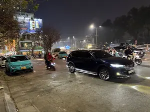 OMIZUKU。Hỗ trợ giảm tác hại do oxy hóa, xơ vữa động mạch, hỗ trợ giảm cholesterol máu。Karaoke Coffee。Cafe Xưa。TAXI。29H 969.91。SƠN。（日本語訳）。OMIZUKU。酸化、動脈硬化による有害作用の低減をサポートし、血中コレステロールの低減をサポートします。カラオケコーヒー。昔のカフェ。タクシー。29H 969.91。塗料