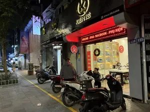 KIÊN BÉ 0966.08.6666 IPHONE - IPAD - MACBOOK - PHỤ KIỆN 123 125 HÀNG CHÍNH HÃNG HỖ TRỢ TRẢ GÓP HD SAISON MÁY CHƠI GAME CHÍNH HÃNG HTC GAME 121 NGUYỄN ĐÌNH CHIỂU 0843316666 MINH CHIỂU Phụ kiện chính hãng CLINIC HUYỀN HƯƠNG。（日本語訳）。キエン・ベー 0966.08.6666 IPHONE - IPAD - MACBOOK - アクセサリー 123 125 純正品 HD SAISON 分割払い対応 純正ゲーム機 HTC GAME 121グエン・ディン・チエウ通り 0843316666 ミン・チエウ 純正アクセサリー フエン・フオン・クリニック