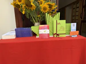 CHUYÊN ĐỀ MÙA ĐÔNG 2024 viết&đọc MÙA viết&đọc 2025 NHÀ XUẤT BẢN HỘI NHÀ VĂN GIÁ BÁN 350.000 VNĐ/CUỐN VietinBank VIETQR Tên tài khoản NGUYEN THI THANH TRANG Ngân hàng NH TMCP Công Thương Việt Nam Tên gợi nhớ Nội dung chuyển khoản MÙA GỬI HẠNH PHÚC ĐẶNG ĐÌNH HƯNG。（日本語訳）。2024年冬季特集 MÙA 書く＆読む 2025 書く＆読む 作家協会出版社 販売価格 350,000ベトナムドン/冊 VietinBank VIETQR 口座名義 NGUYEN THI THANH TRANG 銀行 ベトナム商工株式商業銀行 ニックネーム 振込内容 MÙA 幸せを送る ĐẶNG ĐÌNH HƯNG