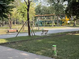 NHÀY ĐẾN VỚI RỒNG。（日本語訳）。龍の元へ