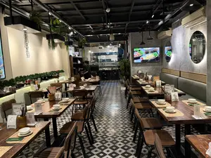 Sườn Mười（スオン・ムオイ / レストラン）