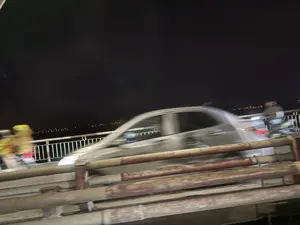 Cầu Chương Dương（チュオンズオン橋）