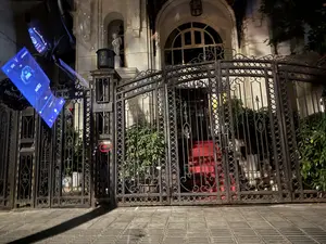 28 TĂNG BẠT HỔ CẤM。（日本語訳）。28 タンバットホー 禁止