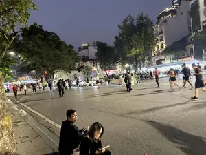 QUYẾT TỬ ĐỂ TỔ QUỐC QUYẾT SINH。（日本語訳）。祖国が決して生きるために、死を決する