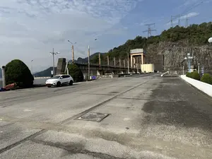 Nhà máy Thủy điện Hòa Bình（ホアビン水力発電所 / ホアビンダム）