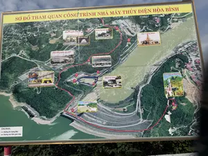 Sơ đồ tham quan Công trình Nhà máy thủy điện Hòa Bình（ホアビン水力発電所施設の案内図）