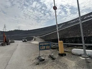 Thủy điện Hòa Bình（ホアビン水力発電所）