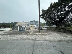 Nhà máy thủy điện Hòa Bình（ホアビンダム）