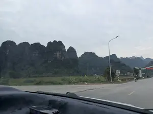 XÃ TÂN LẠC HUYỆN BẢO LÂM。（日本語訳）。バオラム郡タンラック社