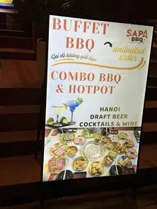 SAPA BBQ Buffet & Hotpot。Gọi đồ không giới hạn。（日本語訳）。SAPA BBQビュッフェ＆鍋。オーダーし放題