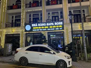 NHÀ HÀNG SAPA ROSE（サパ・ローズ・レストラン）