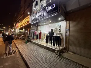 Thanh Hương。Lương Định Của。NGÂM CHÂN LÁ DAO ĐỎ。Massage Chân & Toàn Thân。（日本語訳）。タイン・フオン。ルオン・ディン・クア。赤ザオ族の葉のフットバス。フット＆ボディマッサージ