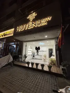 HUYỀN。SAPA。034 Lương Định Của - Sa Pa。0833.168.668。（日本語訳）。HUYỀN。SAPA。034 ルオン・ディン・クア - サパ。0833.168.668