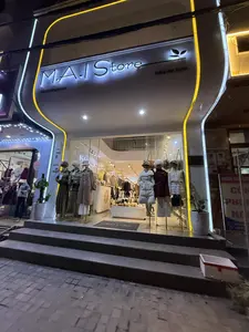 M.A.I Store。Lương Định Của。Hotline: 0967.723.444。038。KHÁCH SẠN。CÒN PHÒNG。NGHỈ。0934。0815。（日本語訳）。M.A.Iストア。ルオン・ディン・クア。ホットライン: 0967.723.444。038。ホテル。空室あり。休憩。0934。0815