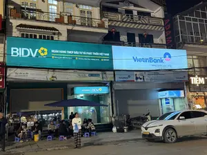 BIDV (Ngân hàng TMCP Đầu tư và Phát triển Việt Nam) と VietinBank（ベトナム投資開発銀行とベトナム商工銀行 / サパ）