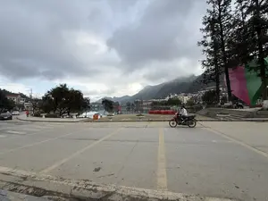 CẤM TẮM SA PA。（日本語訳）。サパでの入浴禁止