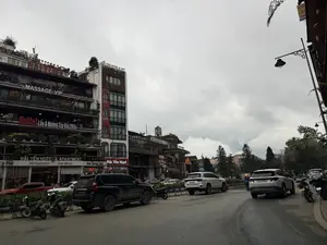 HẢI YẾN MASSAGE VIP Buffet Lẩu & Nướng Tây Bắc 299k HẢI YÊN HOTEL & APT HẢI YÊN HOTEL & APARTMENT 012 THẠCH SƠN 0913.588.108 Cà Phê Bất Động Sản Hải Yến Mart 0916311 166 Thế Giới Đồ Chơi CỬA HÀNG TIỆN ÍCH VĂN PHÒNG ĐIỀU HÀNH XE ĐIỆN AN PHÚ Hotel New World SAPA HOTEL BUFFET BBQ-HOTPOT LPBank KHÁCH SẠN TÙNG SAPA BEER 24A-222.13 24A-158.28 24-L1 092.71 24-L1 468.57 21-E1 206.62。（日本語訳）。ハイイェン マッサージ VIP 西北地方の鍋＆焼き肉ビュッフェ 299k ハイイェン ホテル＆アパートメント ハイイェン ホテル＆アパートメント 012 タックソン 0913.588.108 不動産カフェ ハイイェンマート 0916311 166 おもちゃの世界 コンビニエンスストア 電気自動車運行事務所 アンフー ホテル・ニューワールド サパホテル BBQ・鍋ビュッフェ LPバンク トゥンサパホテル ビール 24A-222.13 24A-158.28 24-L1 092.71 24-L1 468.57 21-E1 206.62