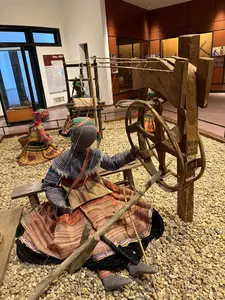 Tạng - Miến。Các dân tộc。nhóm。Tạng - Miến。（日本語訳）。チベット・ビルマ。諸民族。グループ。チベット・ビルマ