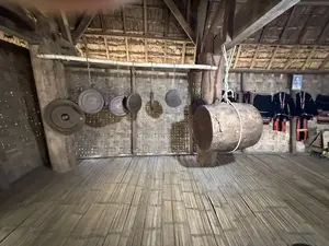 Kiến trúc truyền thống trong Làng Văn hóa - Du lịch các dân tộc Việt Nam（ベトナム各民族文化観光村内の伝統建築）